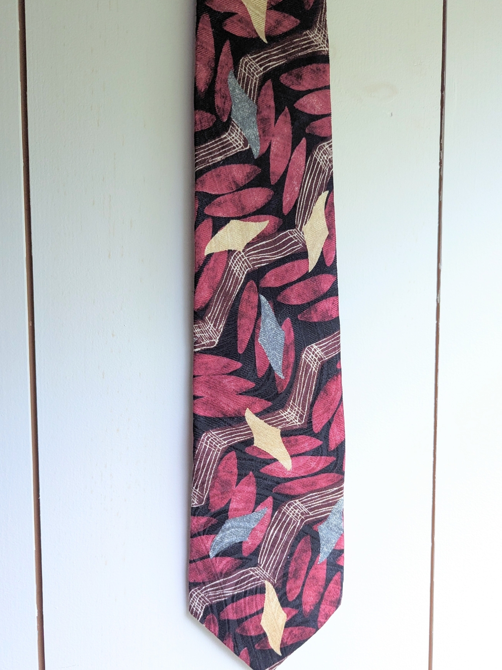 Mulberry Multicolor Leaf-Pattern Silk Tie in Red, Brown, Black, Grey and Cream